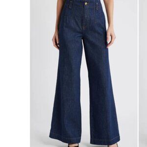 NWT Frame Darted Wide Leg Jeans Size 28